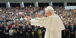 Almudi.org - "Sinceridad de un bloguero novel: ‘¡Siempre renuncias, Benedicto!’!"