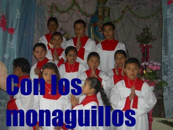 N07G071_N07G001_20070708_El_Socorro_Cremonia_monaguillos_26_result