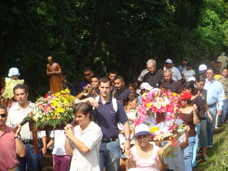 20070722_049_Intronizacion_San_Josemaria_La_Procesion_04_result