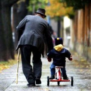Almudi.org - Respetad a los ancianos, aprended de ellos, cuidadlos