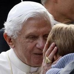 Almudi.org - Benedicto XVI cumple 87 años