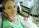 Almudi.org - Lorraine con su hijo Liam