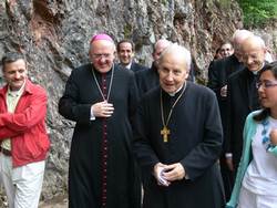 Almudi.org - El Prelado del Opus Dei con el entonces Arzobispo de Asturias